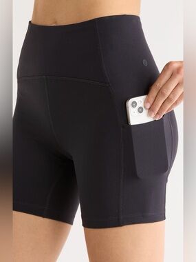 Zella Studio Luxe Pocket Bike Shorts